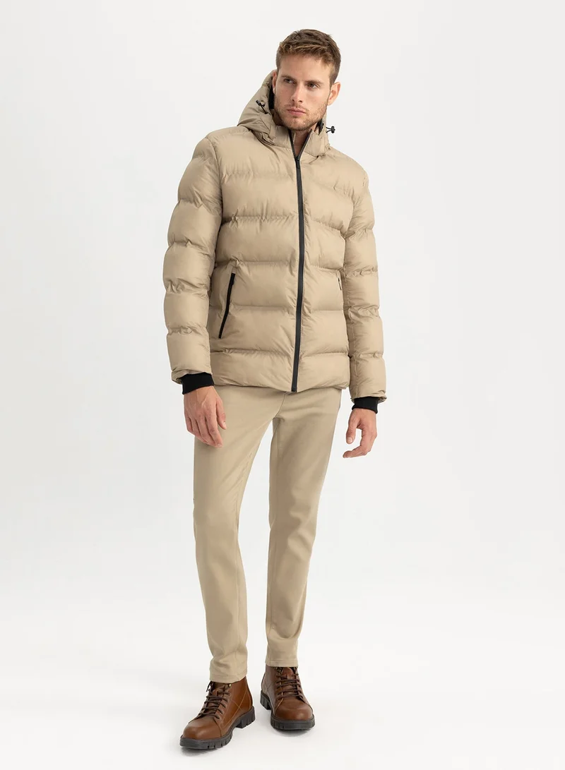 DeFacto – DeFacto Slim Fit Hooded Puffer Jacket With Lining for Men | Best Price UAE